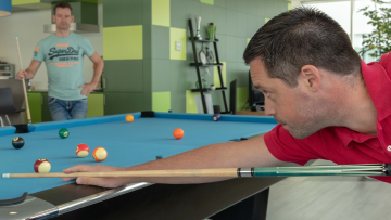 Alex aan de pooltafel