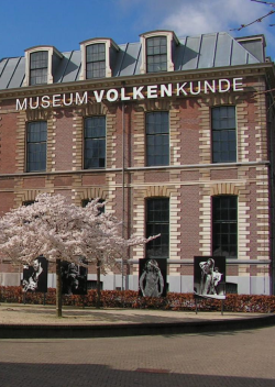 Wereld Museum - e-mail vanuit de Cloud