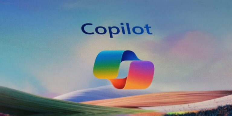 Verhoog de efficiëntie en kwaliteit van je werkdag met AI-copilots die niet alleen routineklussen verlichten, maar ook beslissingsondersteuning bieden.